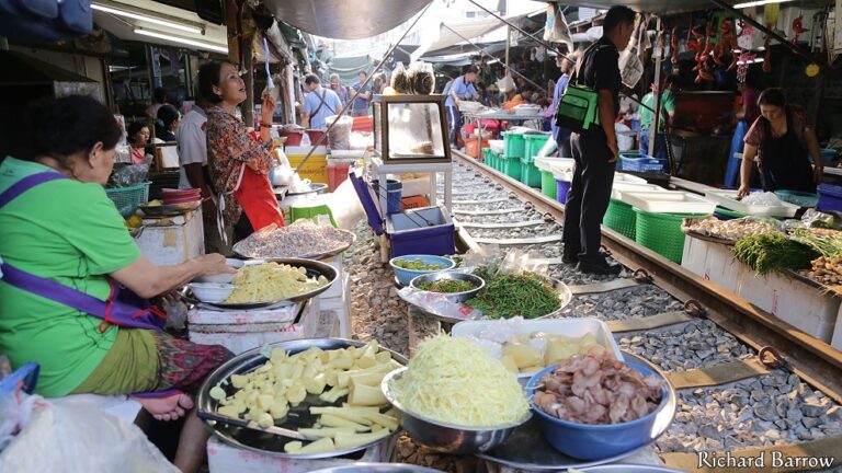 Mae Klong Railway – Richard Barrow's Thai Train Guide